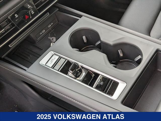 new 2025 Volkswagen Atlas car, priced at $40,389