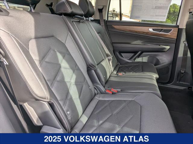 new 2025 Volkswagen Atlas car, priced at $40,389