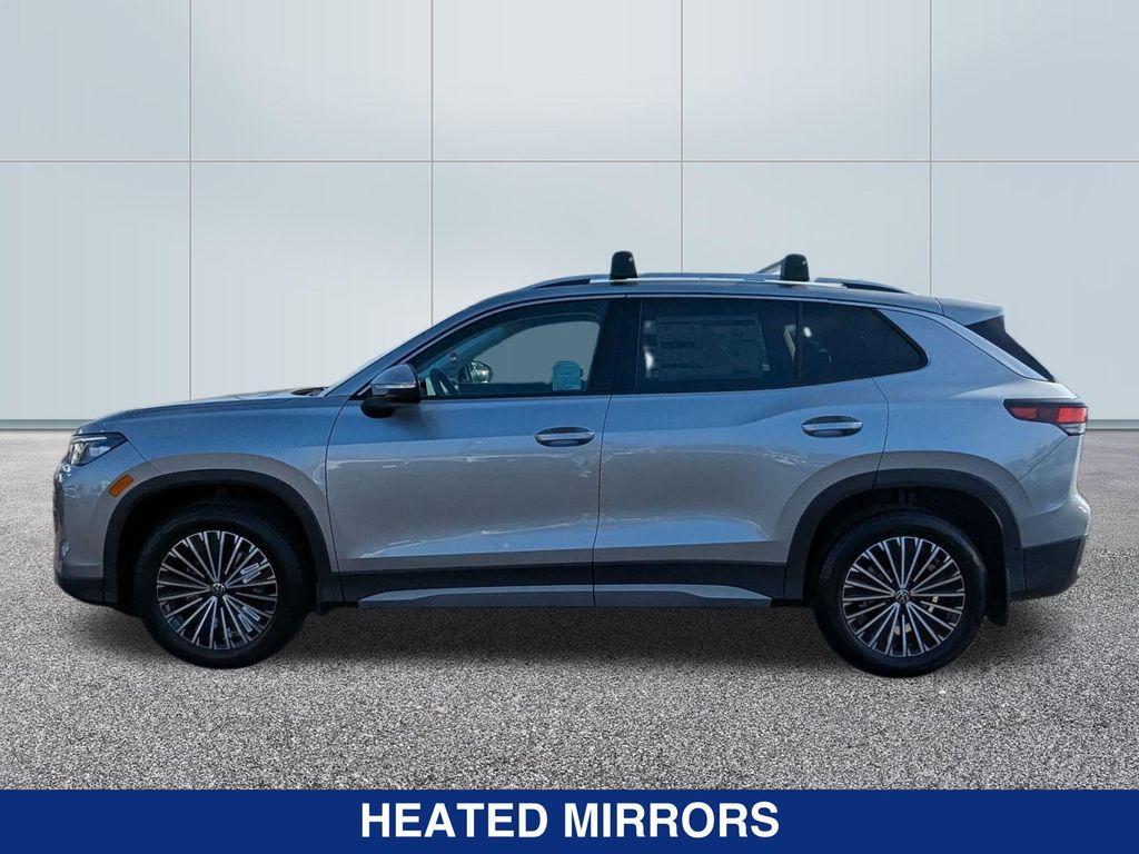new 2025 Volkswagen Tiguan car, priced at $32,576
