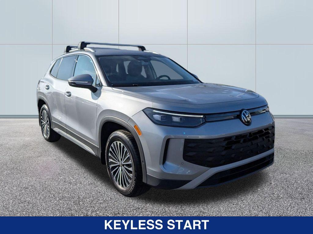 new 2025 Volkswagen Tiguan car, priced at $32,576
