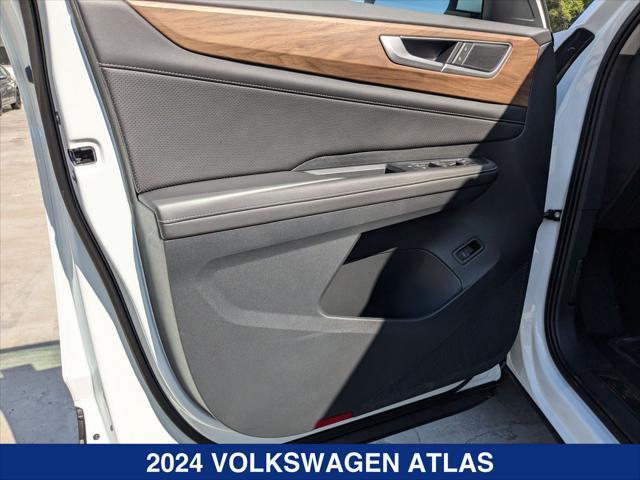 new 2024 Volkswagen Atlas car, priced at $45,316