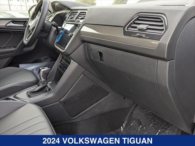 new 2024 Volkswagen Tiguan car, priced at $35,631