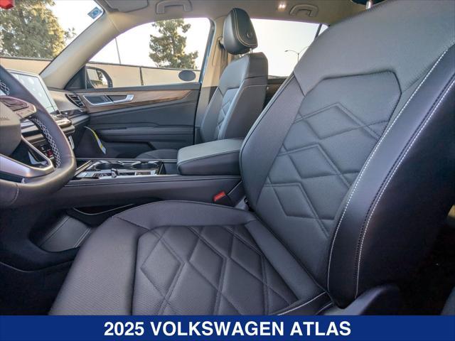 new 2025 Volkswagen Atlas car, priced at $46,686