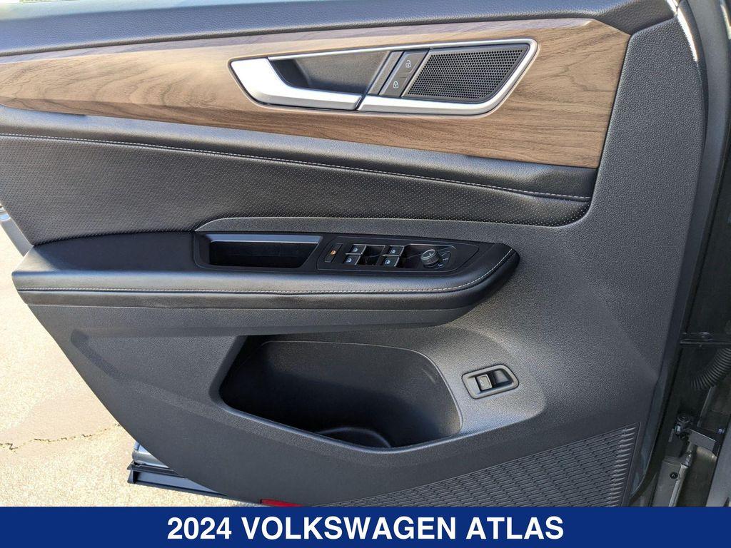 used 2024 Volkswagen Atlas car, priced at $36,557