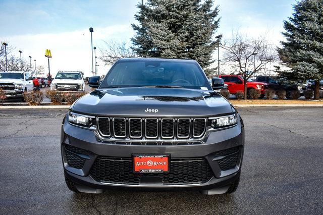 new 2025 Jeep Grand Cherokee car, priced at $42,627