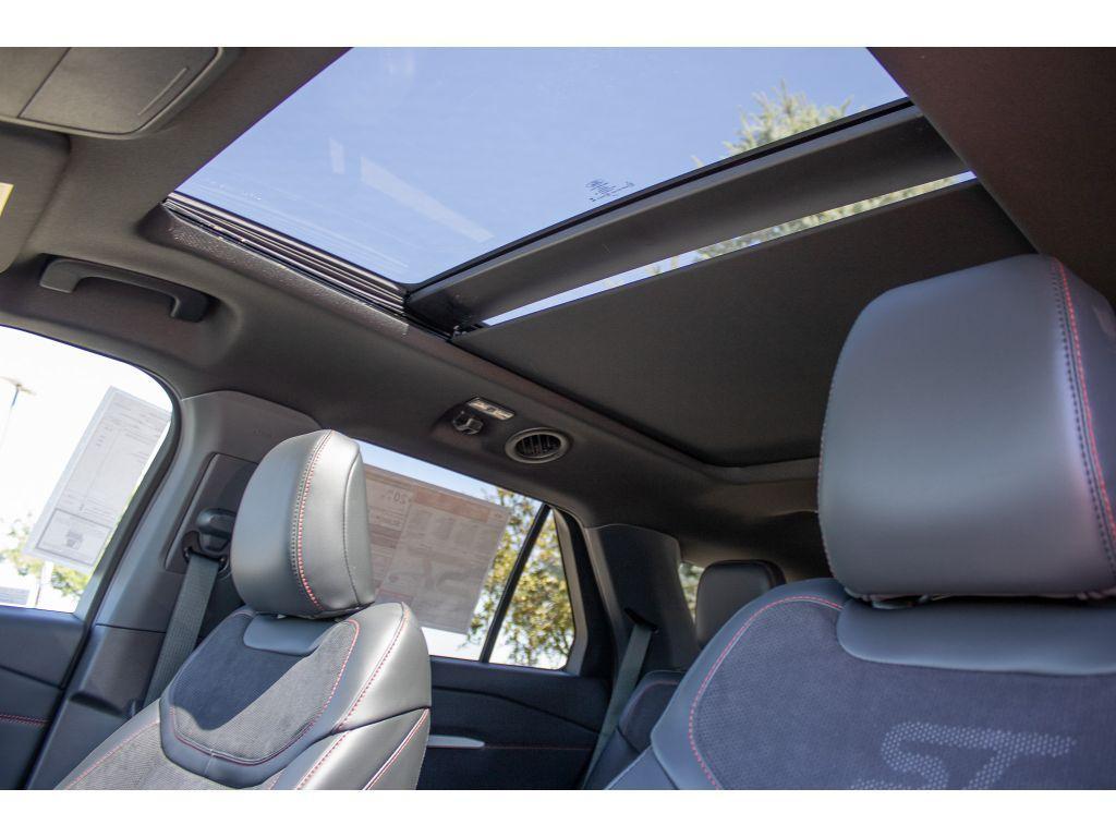 new 2025 Ford Explorer car, priced at $55,000