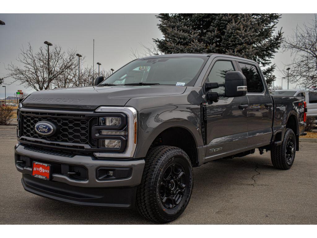 new 2025 Ford F-250 car, priced at $62,000
