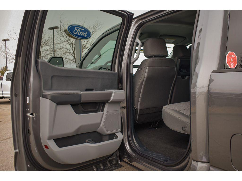 new 2025 Ford F-250 car, priced at $62,000