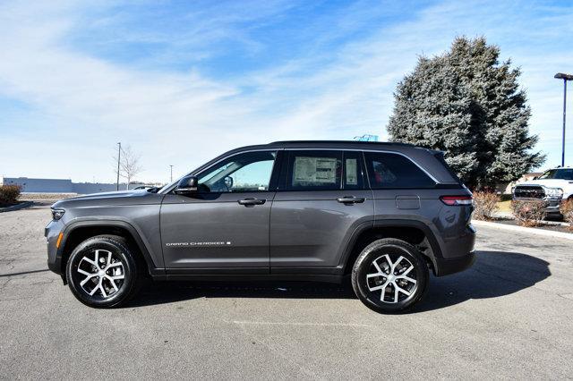 new 2025 Jeep Grand Cherokee car, priced at $46,523