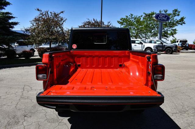 new 2024 Jeep Gladiator car, priced at $44,713