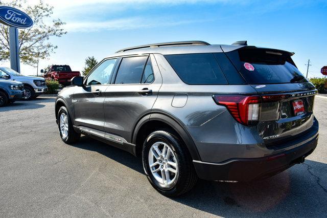 new 2025 Ford Explorer car, priced at $40,106