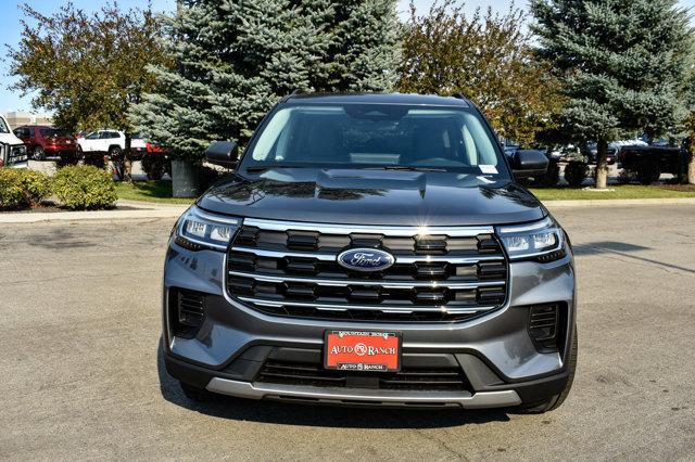 new 2025 Ford Explorer car, priced at $40,106