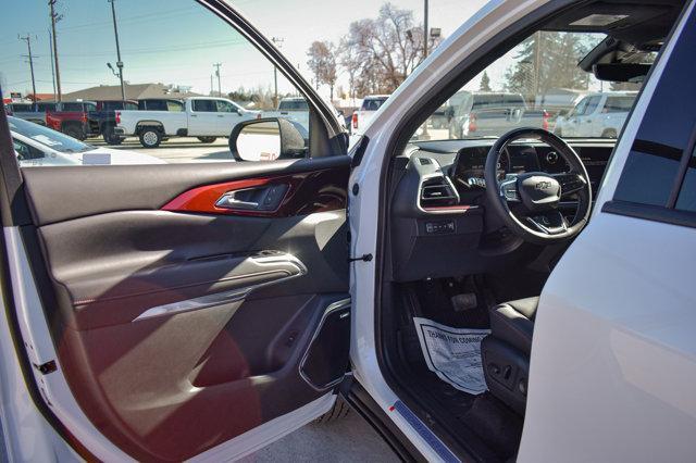 new 2025 Chevrolet Traverse car, priced at $53,999