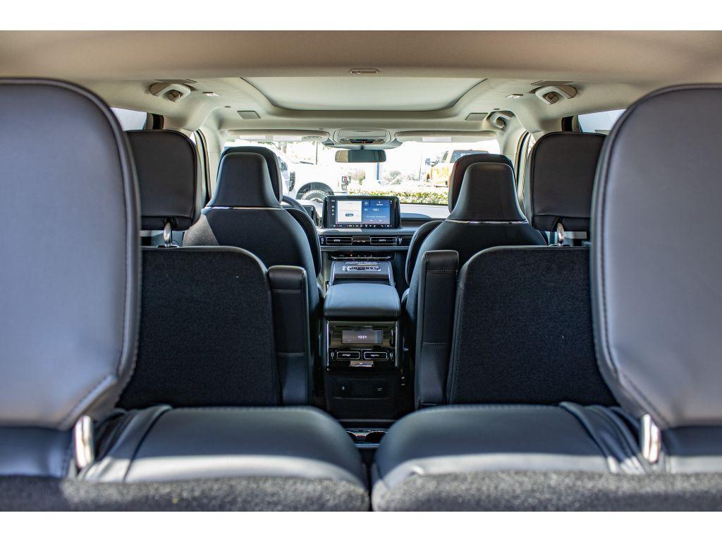 new 2025 Lincoln Aviator car, priced at $77,500
