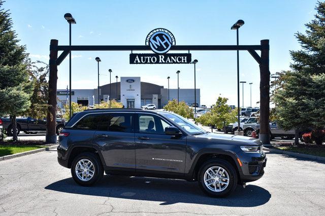 new 2024 Jeep Grand Cherokee car, priced at $40,137