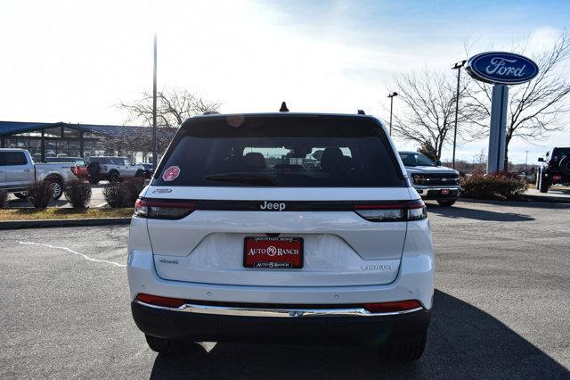 new 2025 Jeep Grand Cherokee car, priced at $42,103