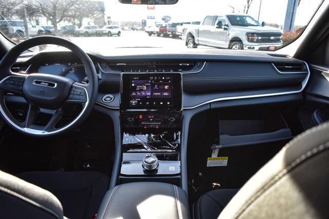 new 2025 Jeep Grand Cherokee car, priced at $42,103