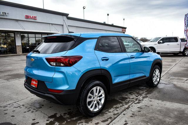 new 2025 Chevrolet TrailBlazer car, priced at $27,930