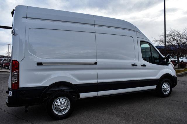 new 2024 Ford Transit-250 car