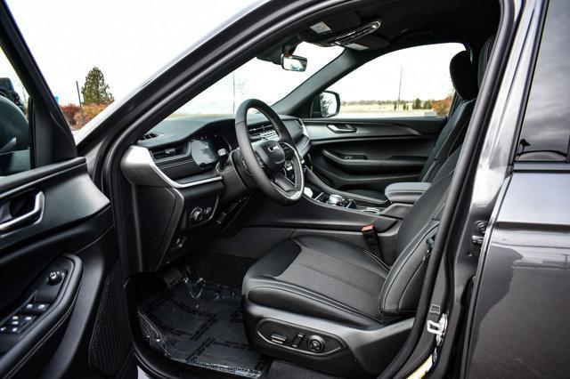 new 2025 Jeep Grand Cherokee L car, priced at $44,387