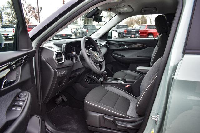 new 2025 Chevrolet TrailBlazer car, priced at $27,595