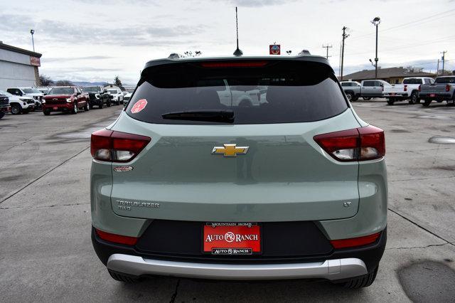 new 2025 Chevrolet TrailBlazer car, priced at $27,595