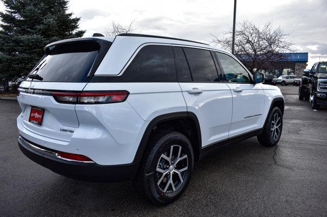 new 2025 Jeep Grand Cherokee car, priced at $46,000