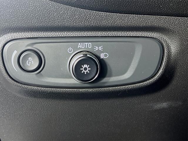 used 2022 Chevrolet Equinox car, priced at $24,386