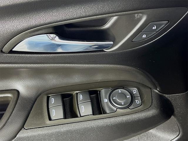 used 2023 Chevrolet Equinox car, priced at $24,514