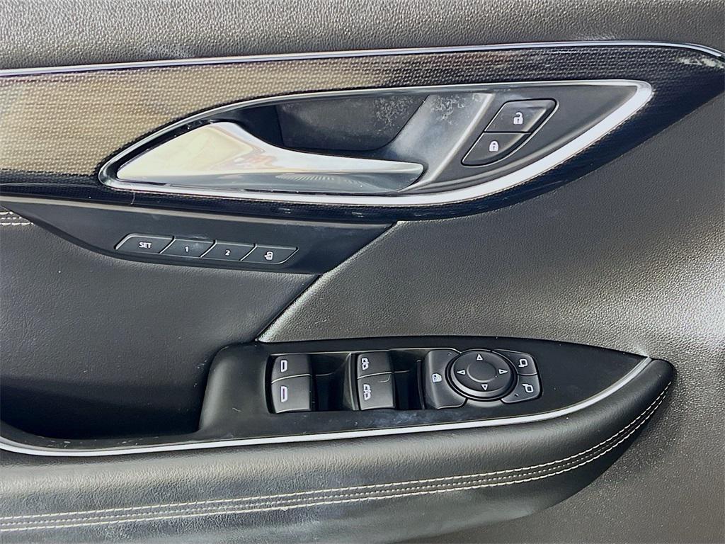 used 2022 Buick Envision car, priced at $25,995