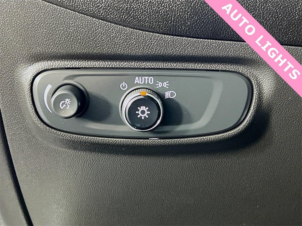 used 2021 Chevrolet Equinox car, priced at $18,495