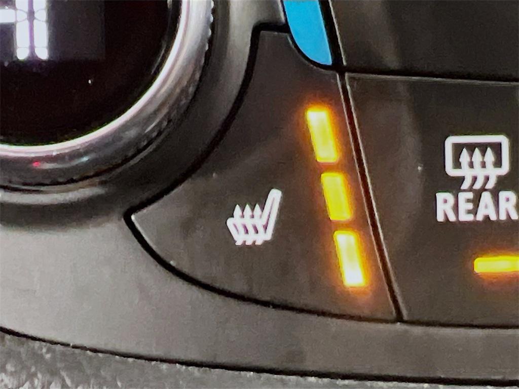 used 2023 Chevrolet Equinox car, priced at $23,995