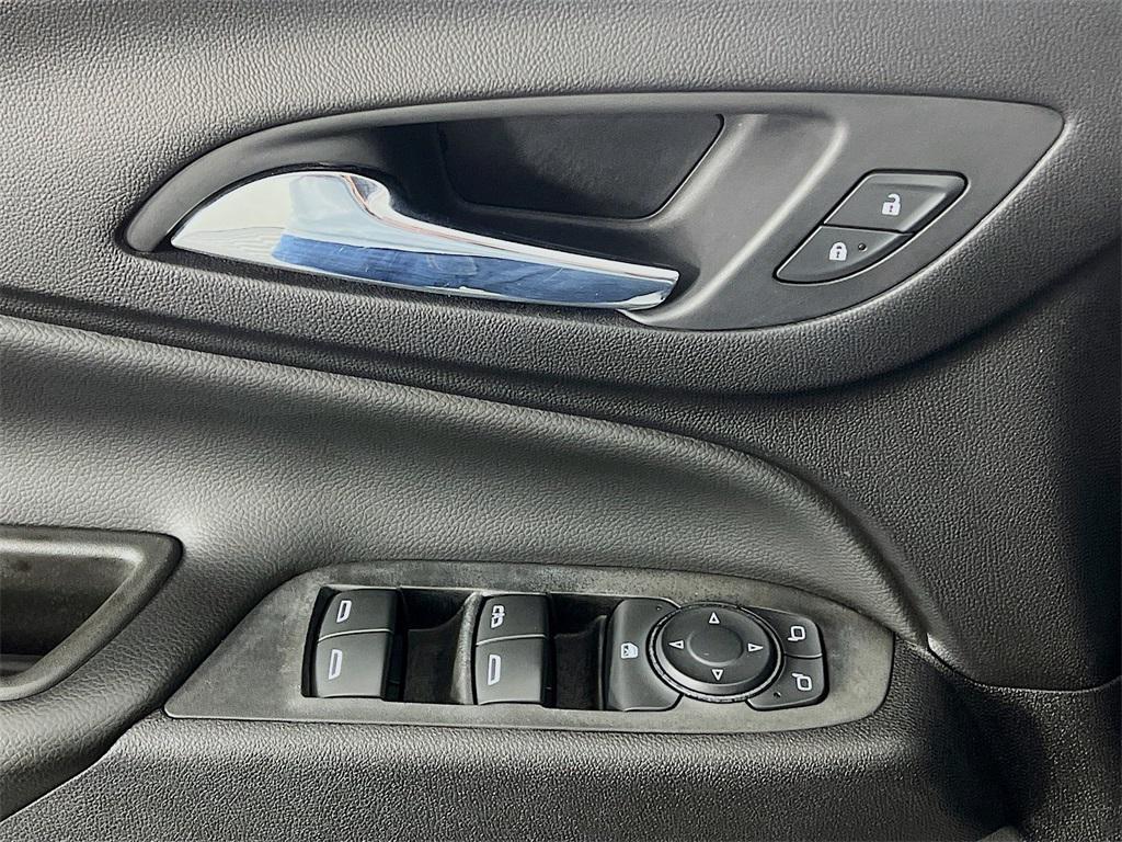 used 2020 Chevrolet Equinox car, priced at $17,499