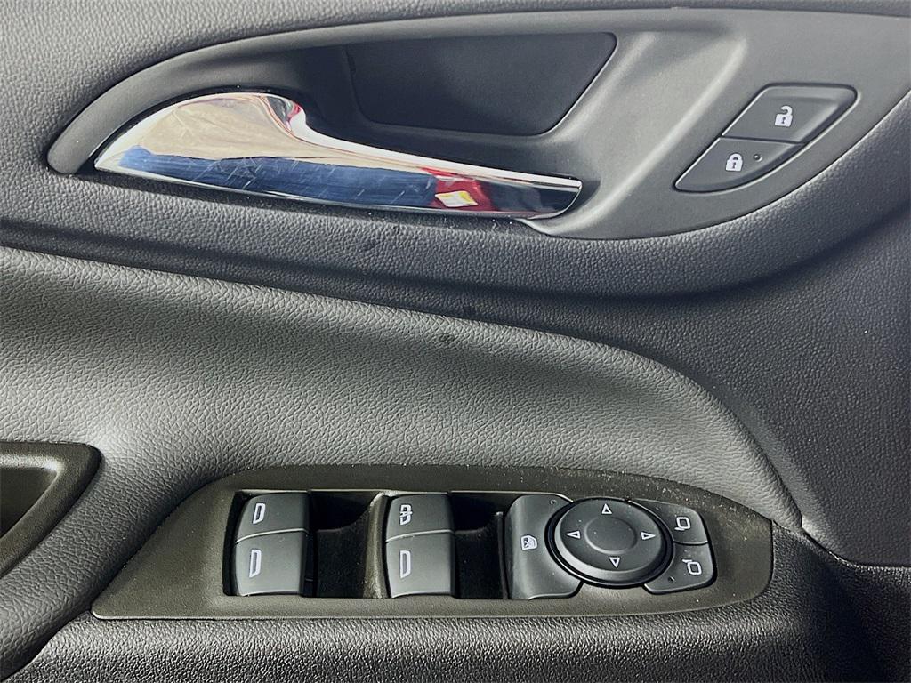 used 2023 Chevrolet Equinox car, priced at $23,074