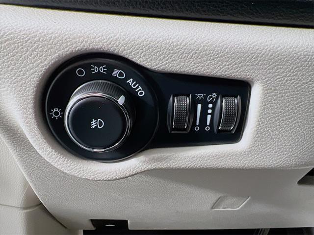 used 2022 Chrysler Pacifica car, priced at $25,656