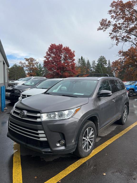 used 2017 Toyota Highlander car, priced at $21,460