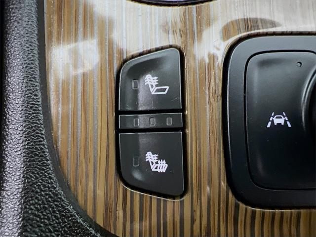 used 2023 GMC Acadia car, priced at $31,995