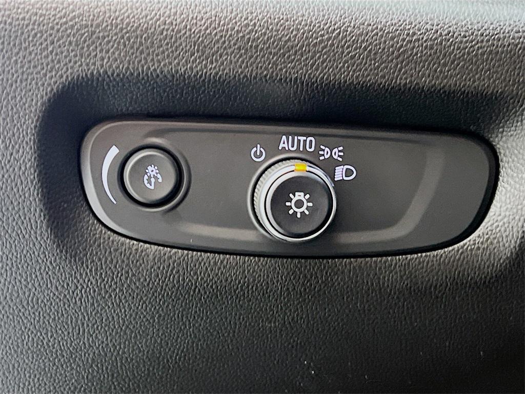 used 2023 Chevrolet Traverse car, priced at $39,225