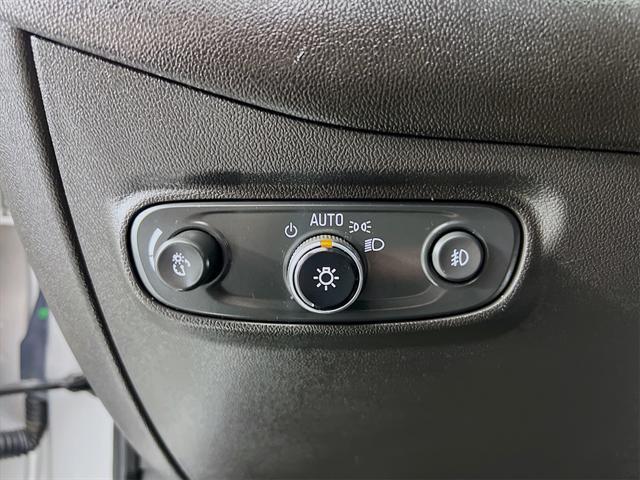 used 2021 Chevrolet Equinox car, priced at $19,499