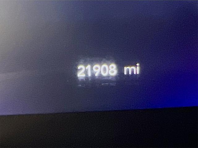 used 2023 Chrysler Pacifica car, priced at $27,856