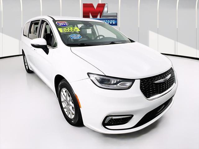 used 2023 Chrysler Pacifica car, priced at $27,856