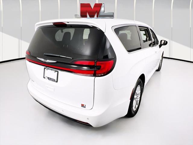 used 2023 Chrysler Pacifica car, priced at $27,856