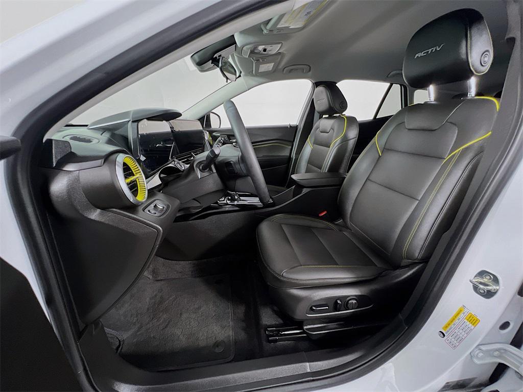 used 2024 Chevrolet Trax car, priced at $23,471
