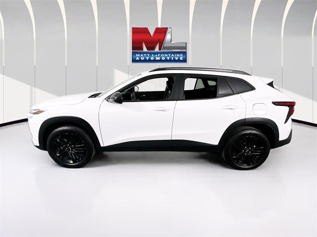 used 2024 Chevrolet Trax car, priced at $23,471