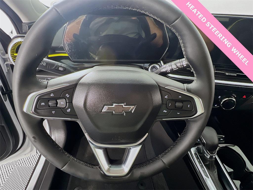 used 2024 Chevrolet Trax car, priced at $23,471