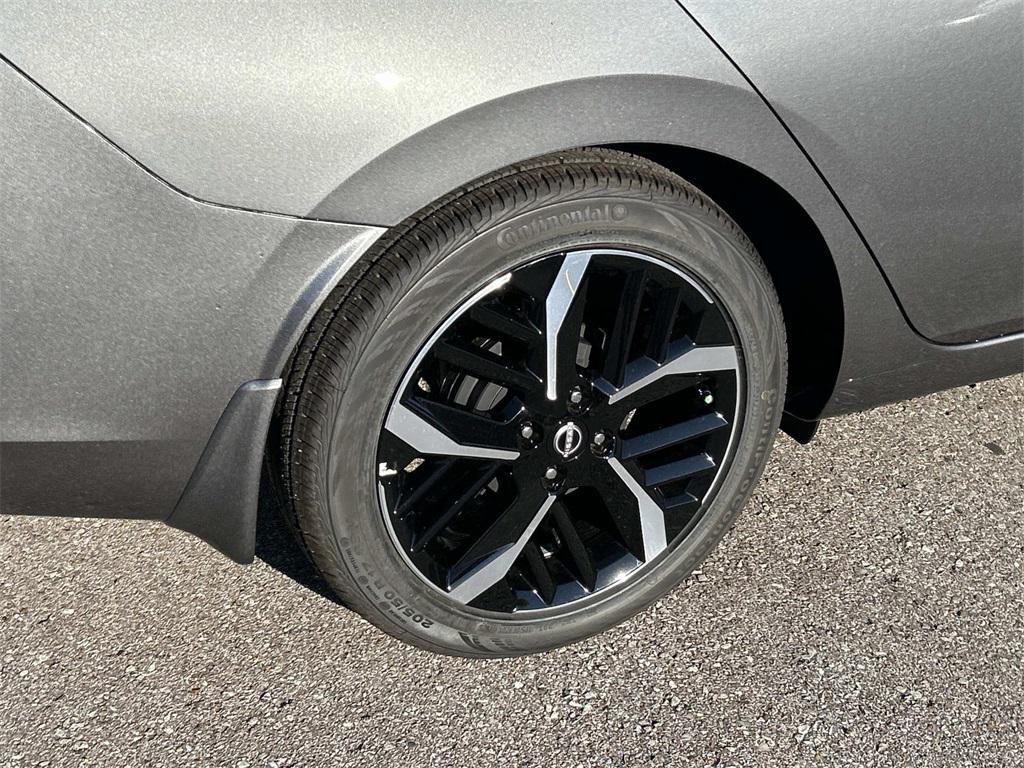 new 2025 Nissan Versa car, priced at $19,663