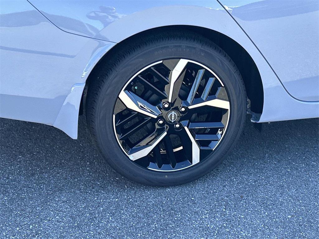 new 2025 Nissan Versa car, priced at $20,400