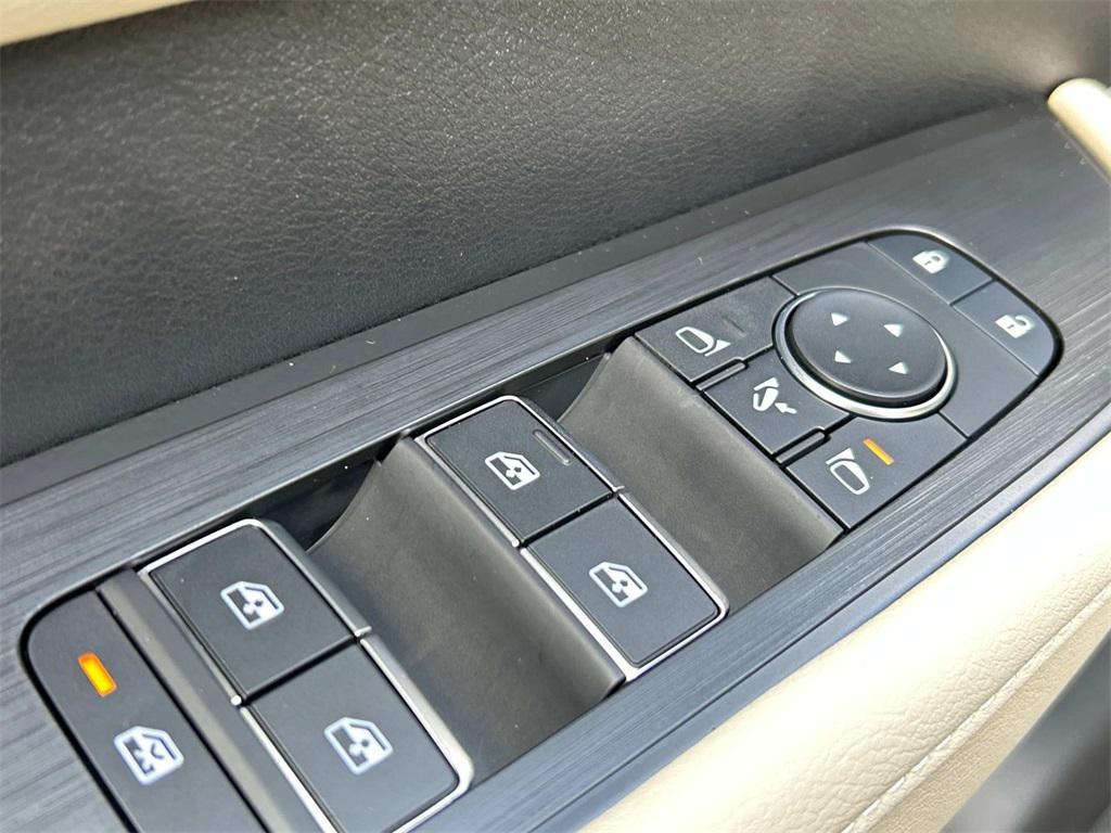new 2025 Nissan Armada car, priced at $77,576