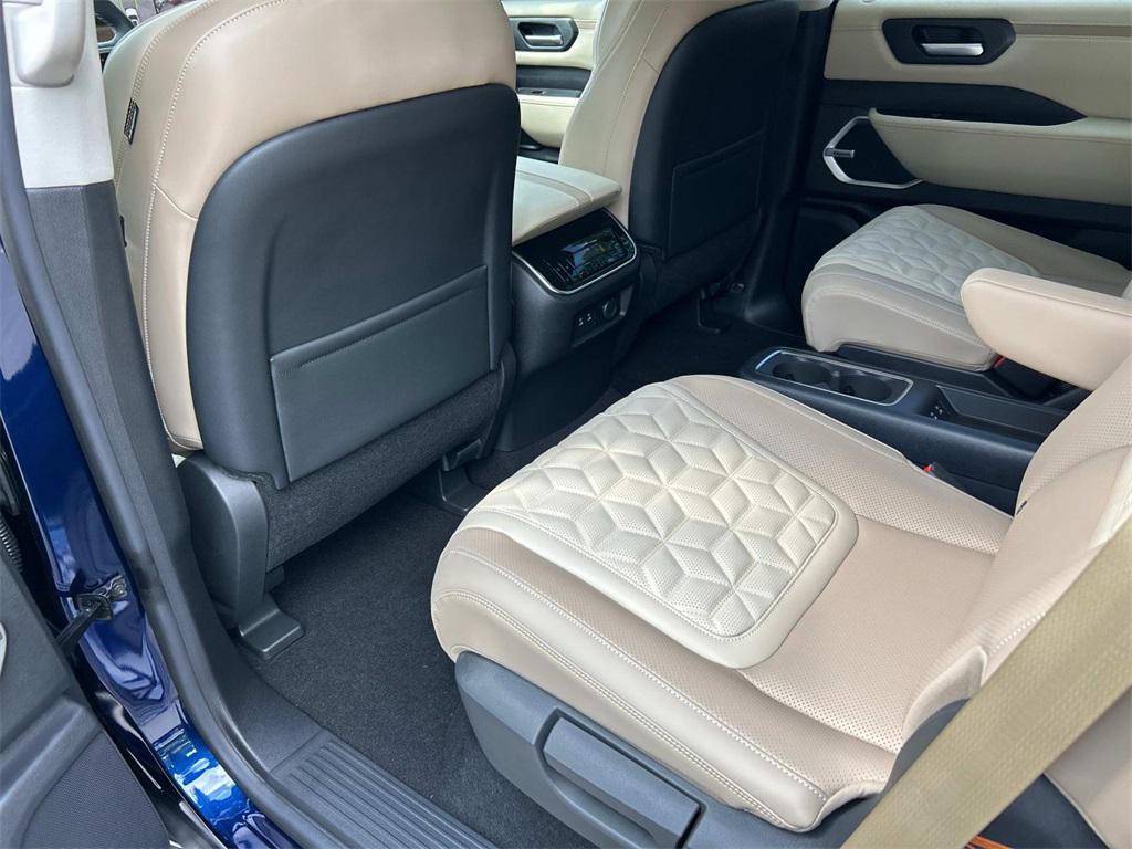 new 2025 Nissan Armada car, priced at $77,576