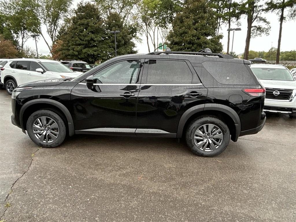 new 2025 Nissan Pathfinder car, priced at $35,174